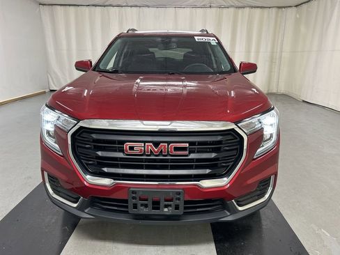 Used 2024 GMC Terrain SLE w/ Driver Convenience Package AWD/4WD image 3