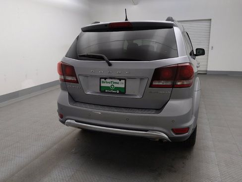 Used 2020 Dodge Journey Crossroad FWD image 7