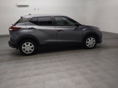 Used 2023 Nissan Kicks S FWD image 10