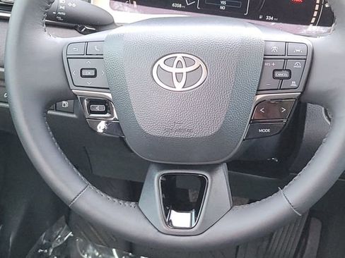 Used 2025 Toyota Camry LE w/ Convenience Package FWD image 13