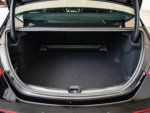 Certified 2025 Mercedes-Benz C 300 4MATIC Sedan image 18