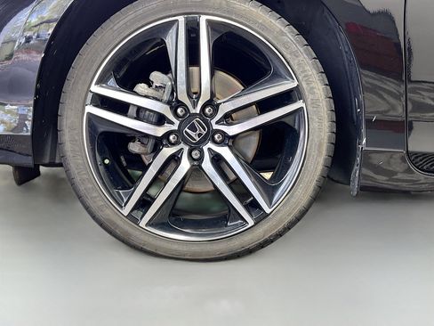 Used 2016 Honda Accord Sport image 14