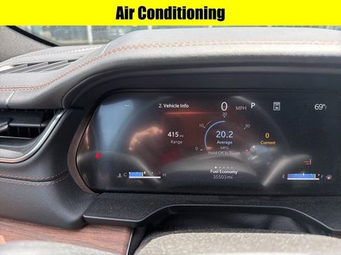 Used 2023 Jeep Grand Cherokee Summit AWD/4WD image 16