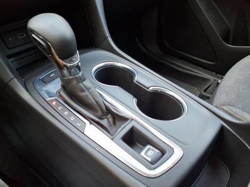 Used 2023 Chevrolet Equinox LT AWD/4WD image 31