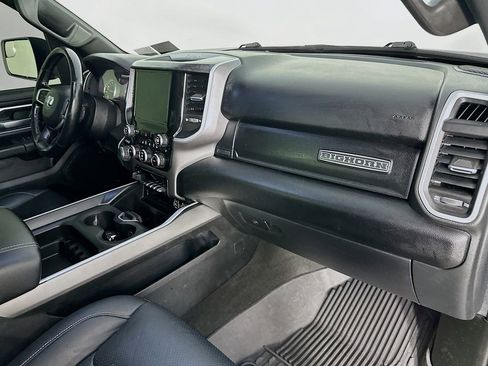 Used 2022 RAM 1500 Big Horn w/ Night Edition AWD/4WD image 31