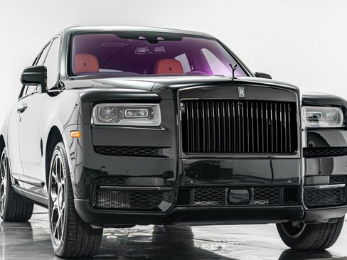 Used 2024 Rolls-Royce Cullinan Black Badge w/ Driver's Package AWD/4WD image 3