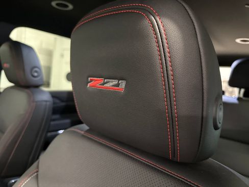 Used 2024 Chevrolet Traverse Z71 w/ LPO, Floor Liner Package AWD/4WD image 29