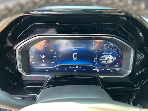 Used 2023 Chevrolet Silverado 1500 LT Trail Boss w/ Protection Package AWD/4WD image 13