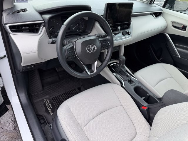 Certified 2024 Toyota Corolla Cross LE w/ Moonroof Package AWD/4WD image 13