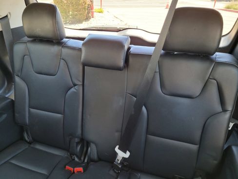 Used 2024 Kia Telluride S w/ S Sunroof Package FWD image 11