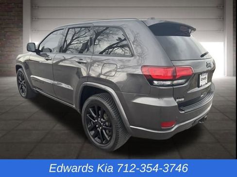 Used 2018 Jeep Grand Cherokee Altitude image 5