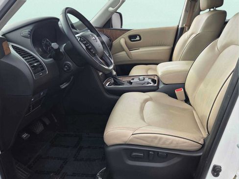 Used 2021 Nissan Armada SL w/ Captain's Chairs Package RWD image 11