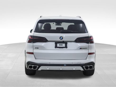 Used 2025 BMW X5 M60i image 4