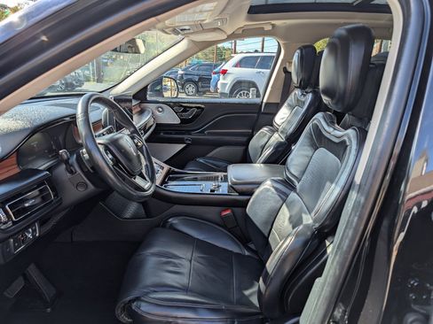 Used 2020 Lincoln Aviator Reserve w/ Equipment Group 201A image 13