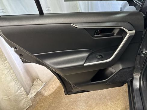 Used 2023 Toyota RAV4 LE FWD image 21