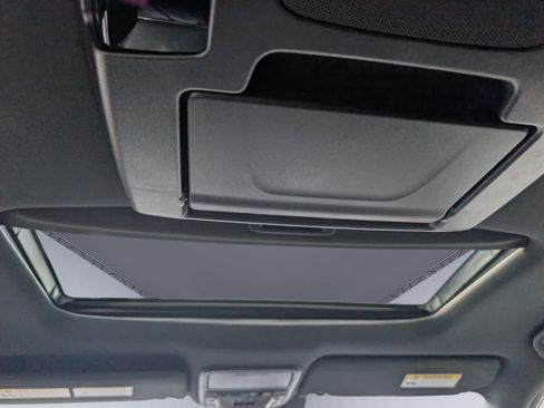 Certified 2022 Honda Pilot Black Edition image 24