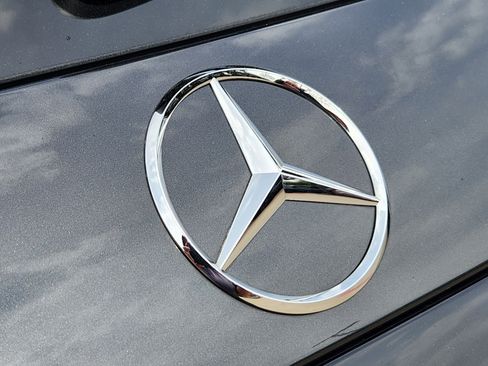 Certified 2025 Mercedes-Benz GLC 300 4MATIC image 10