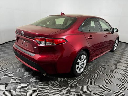 Used 2025 Toyota Corolla LE FWD image 5