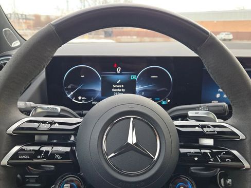 Used 2024 Mercedes-Benz GLA 35 AMG 4MATIC image 34