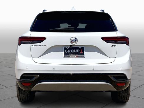 Used 2022 Buick Envision Essence w/ Sport Touring Package image 5