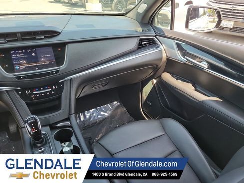 Certified 2024 Cadillac XT5 Premium Luxury FWD image 25