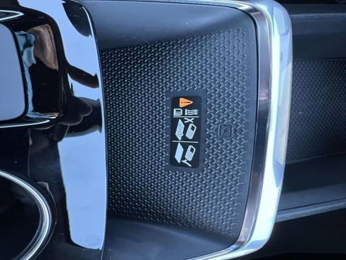 New 2026 Chevrolet Equinox ACTIV image 13