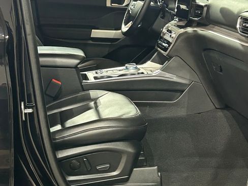 Used 2023 Ford Explorer XLT w/ Equipment Group 202A image 56