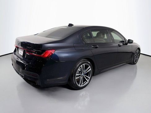 Used 2021 BMW 750i xDrive w/ Luxury Rear Seating Package AWD/4WD image 5