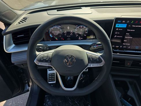 New 2026 Volkswagen Tiguan SE R-Line image 21