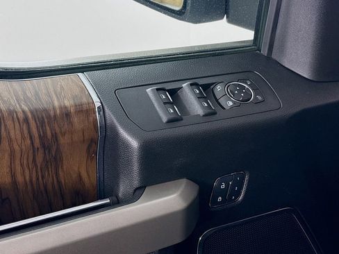 Used 2018 Ford F150 Lariat w/ Equipment Group 502A Luxury image 21