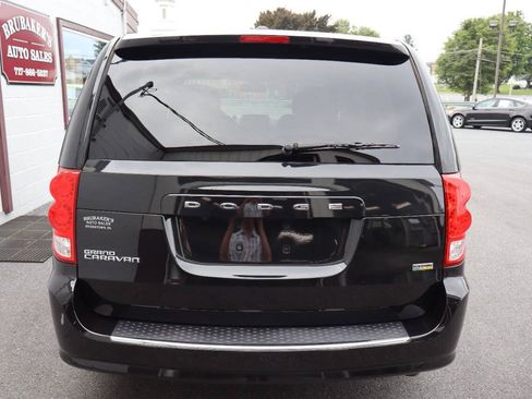 Used 2018 Dodge Grand Caravan SE w/ UConnect Hands-Free Group FWD image 3