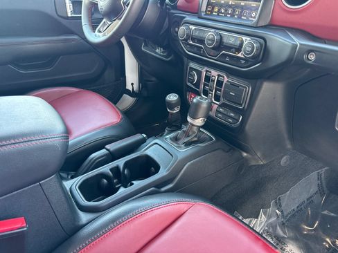 Used 2023 Jeep Wrangler Unlimited Rubicon 4xe AWD/4WD image 18