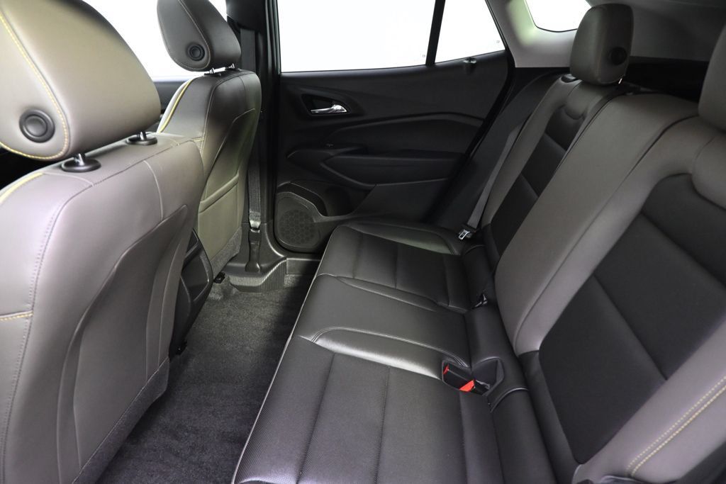 Used 2024 Chevrolet Trax ACTIV w/ Sunroof Package FWD image 21