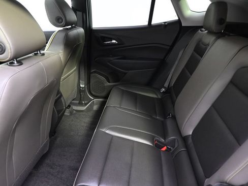 Used 2024 Chevrolet Trax ACTIV w/ Sunroof Package FWD image 21