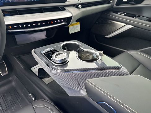 New 2026 Cadillac Optiq Sport 1 image 36