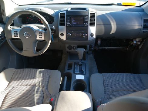 Used 2017 Nissan Frontier SV RWD image 18