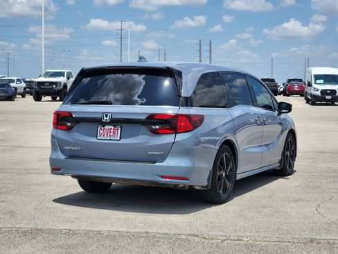 Used 2023 Honda Odyssey Sport image 7
