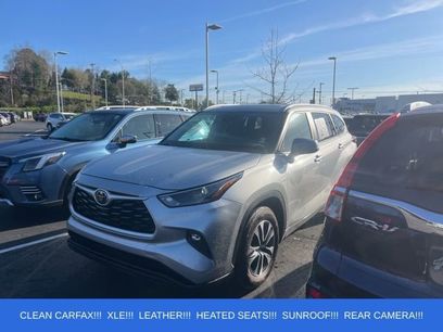 Used 2024 Toyota Highlander XLE