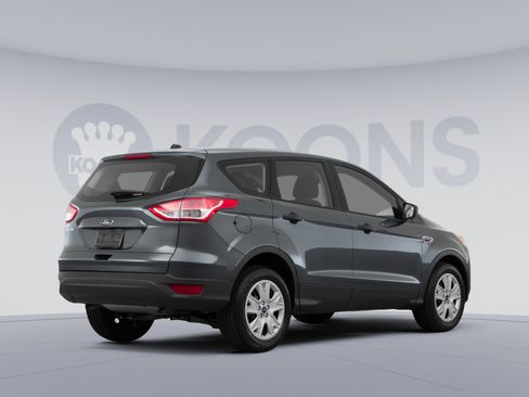 Used 2015 Ford Escape Titanium FWD image 4