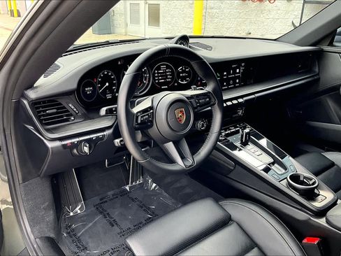 Used 2024 Porsche 911 Carrera GTS RWD image 16