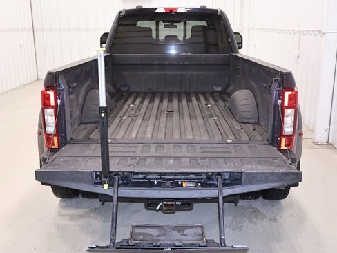 Used 2022 Ford F450 King Ranch w/ FX4 Off-Road Package image 40