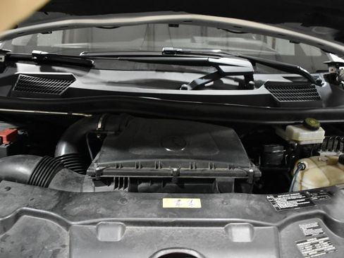 Used 2016 Mercedes-Benz Metris Passenger image 11