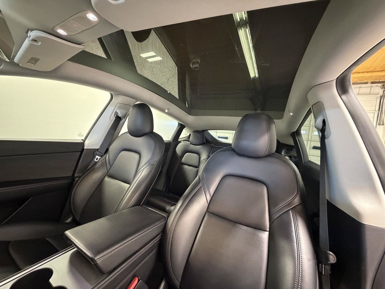 Used 2021 Tesla Model Y Long Range AWD/4WD image 20