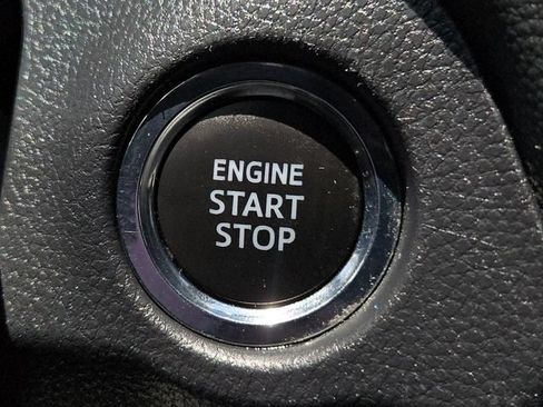 Certified 2025 Toyota RAV4 XLE AWD/4WD image 22