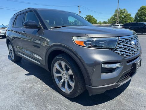 Used 2020 Ford Explorer Platinum w/ Premium Technology Package AWD/4WD image 18