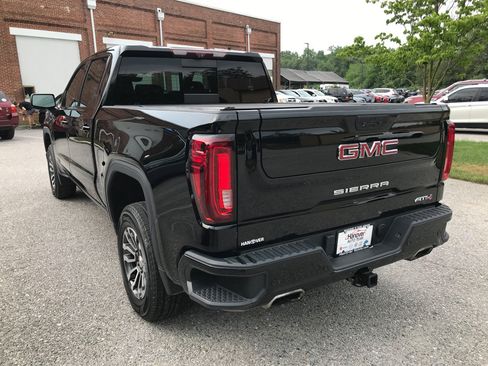 Used 2021 GMC Sierra 1500 AT4 w/ AT4 Value Package AWD/4WD image 5