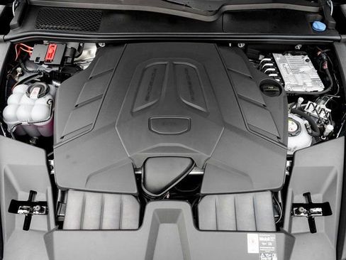 New 2026 Porsche Cayenne image 27