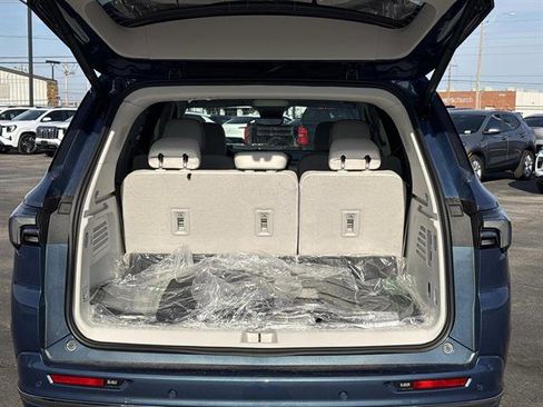 New 2026 Buick Enclave Avenir w/ Super Cruise Package image 9