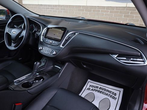 Used 2018 Chevrolet Malibu Hybrid w/ Leather Package FWD image 28