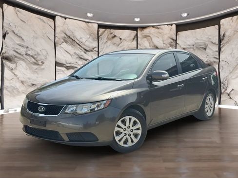 Used 2010 Kia Forte EX FWD image 1